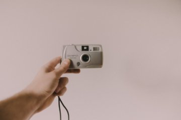 Canon EOS R50 V Weiß Eleganter Systemkamera-Neuling für Asienmärkte