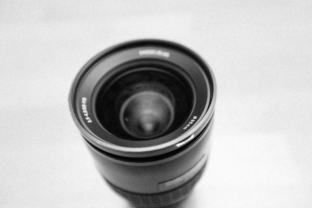 Thypoch AF 24-50mm f28 Chinas Angriff auf die Zoom-Optik