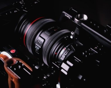 Thypoch fordert Sony heraus Das erste autofokus Zoomobjektiv aus China