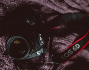 Canon kündigt neue Kamera an Marktwettbewerb verschärft sich