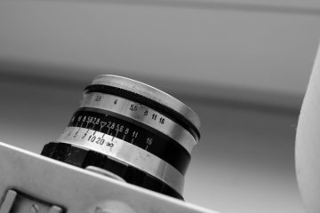 Ilford Pan F Plus in 45 und 810 Revolution für Großformats-Puristen