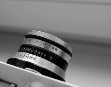 Ilford Pan F Plus in 45 und 810 Revolution für Großformats-Puristen