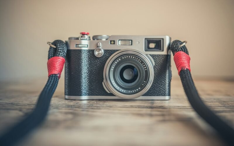 OM SYSTEM PEN Die Wiedergeburt der Retro-Kamera mit EVF