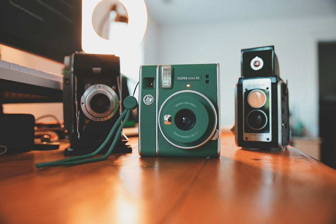 Fujifilm Instax Pal 2 im Test Teures Spielzeug oder genialer Party-Begleiter